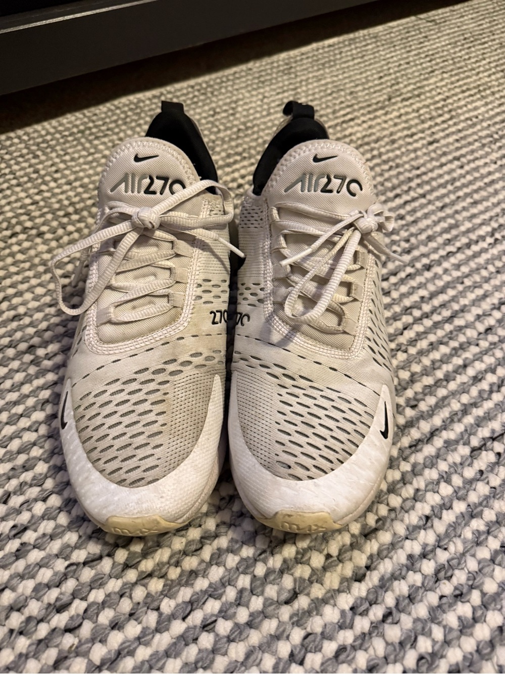 Nike Air270 White and Black Men's Athletic Shoes